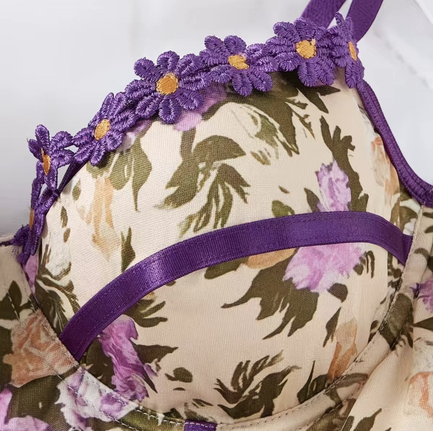 Body Fleuri “Violette Élégance”